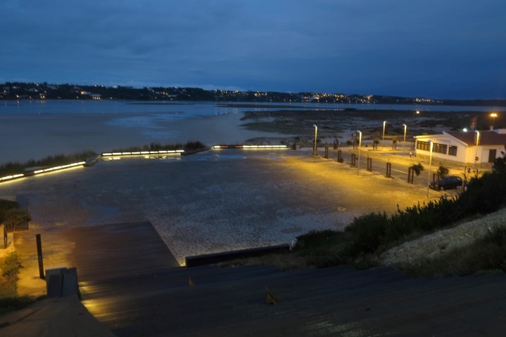 night series "017" by Raphael Egel